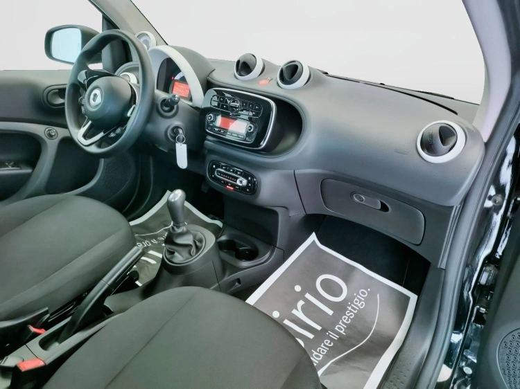 16 - smart fortwo Fortwo 1.0 Youngster 71cv my18