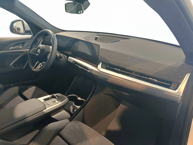 10 - BMW X2 BMW X2 sDrive18d
