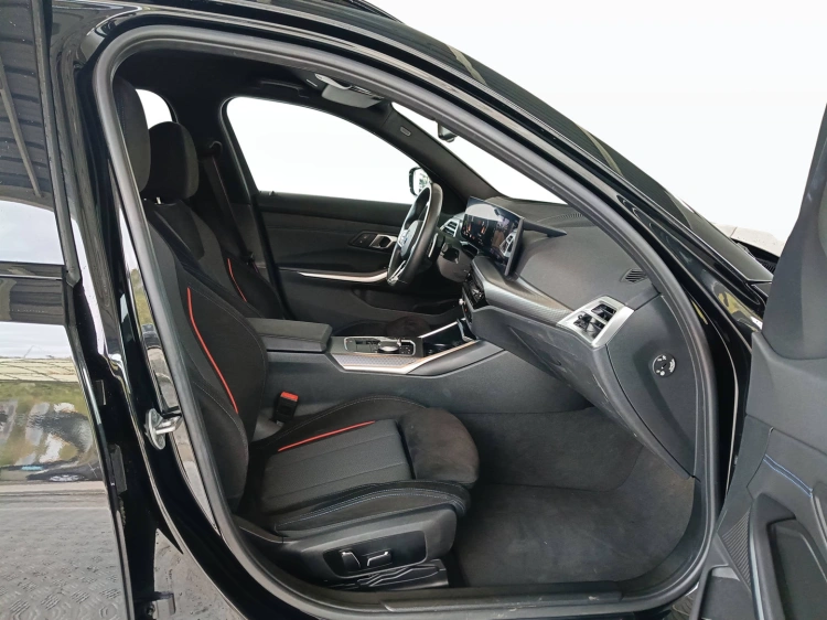 11 - BMW Serie 3 320d Touring mhev 48V Msport xdrive auto