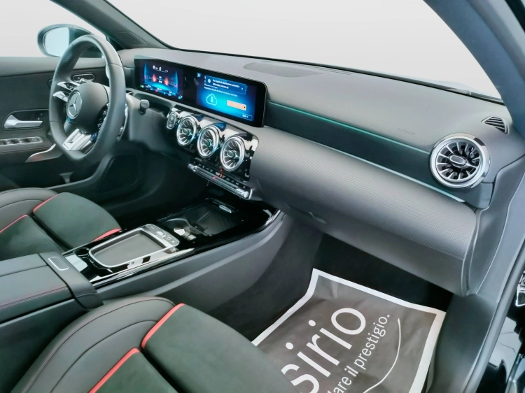 16 - Mercedes AMG Classe A Mercedes-AMG A 35 RACE EDITION 