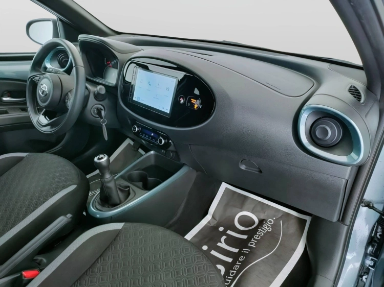 12 - Toyota Aygo X Aygo X 1.0 Trend 72cv