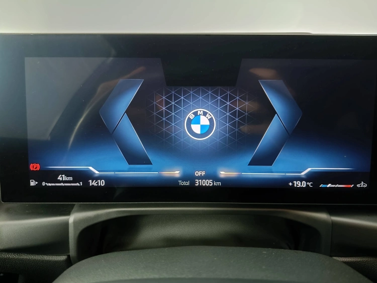 12 - BMW Serie 3 320d Touring mhev 48V xdrive Msport auto