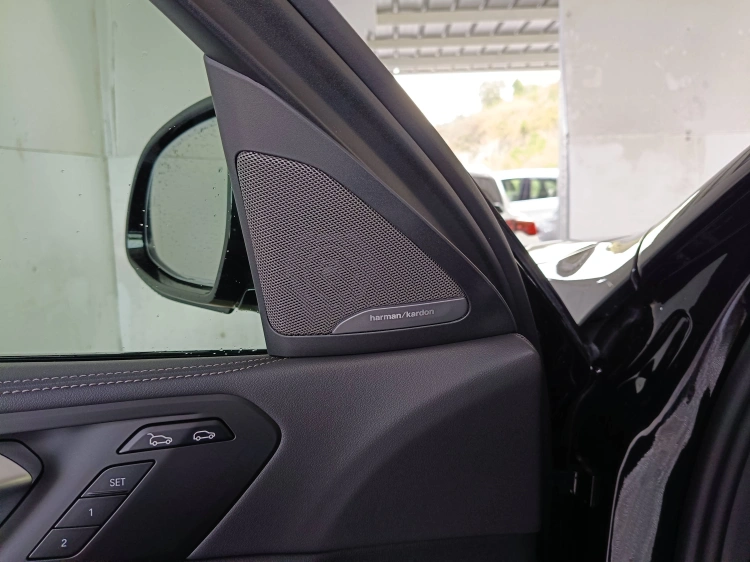 12 - BMW X6 BMW X6 xDrive30d M Sport