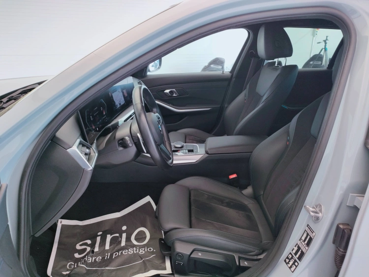 18 - BMW Serie 3 320d Touring mhev 48V xdrive MSport auto