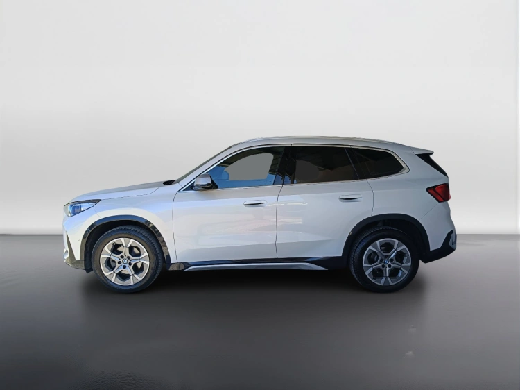 6 - BMW X1 X1 sdrive18d X-Line Edition Essence auto