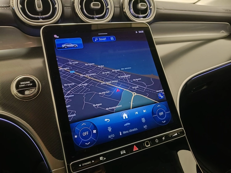 13 - Mercedes-Benz GLC Coupe 220 d AMG Line Advanced Plus 4matic auto