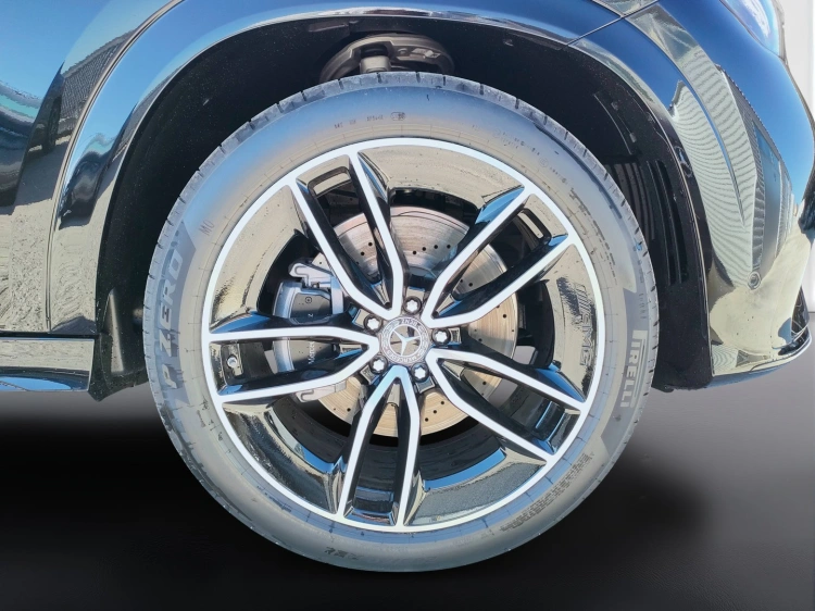 8 - Mercedes-Benz GLE 300 d 4MATIC Coupe