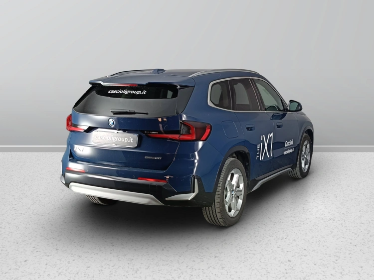 4 - BMW iX1 BMW iX1 eDrive20