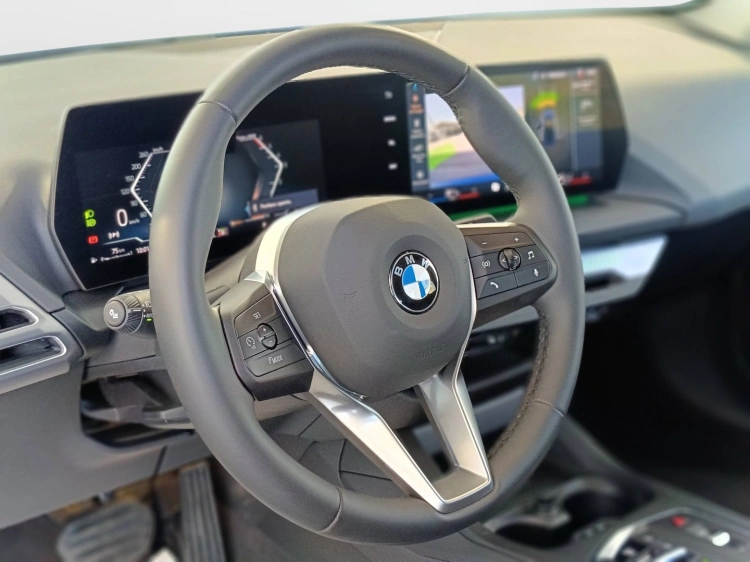 18 - BMW Serie 1 118d MSport Design auto