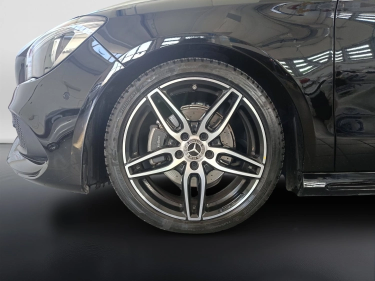21 - Mercedes-Benz CLA 200 d Premium auto FL