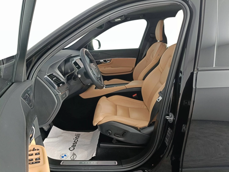 9 - Volvo XC90 XC90 2.0 b5 Plus Bright awd auto