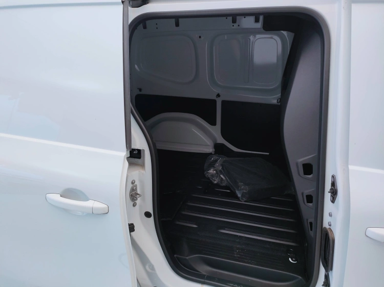 5 - Mercedes Vans eCitan furgone Long 45kWh