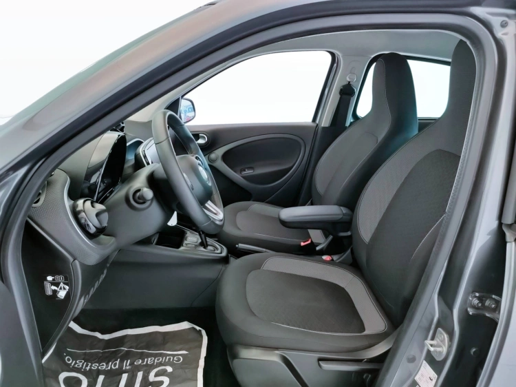 13 - smart forfour Forfour eq Passion 4,6kW