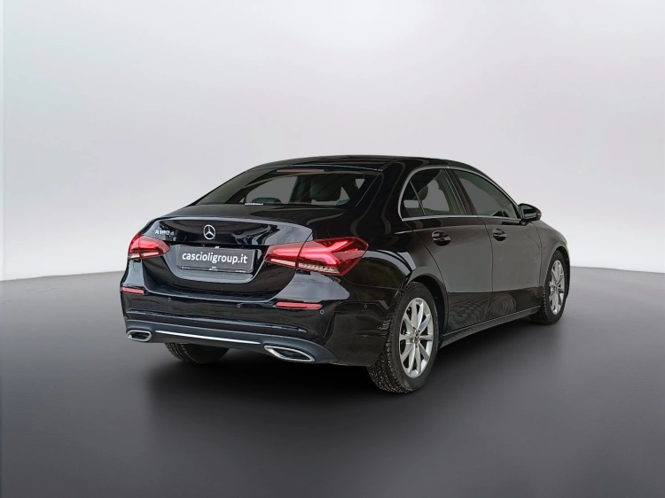 4 - Mercedes-Benz Classe A 180 d Sport auto