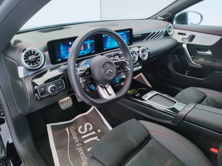 15 - Mercedes-Benz CLA AMG CLA Coupe AMG 35 AMG Line Premium Plus 4matic auto