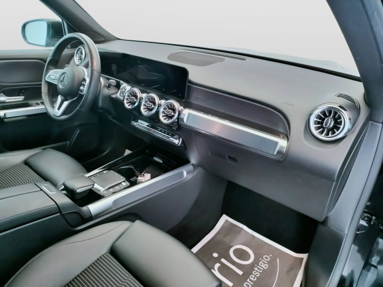 13 - Mercedes-Benz GLB 200 d Sport Plus auto