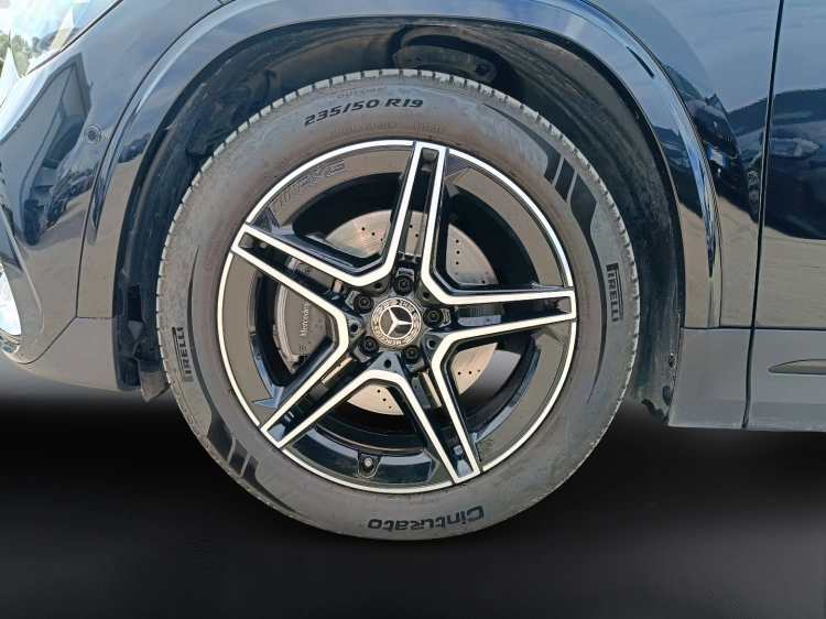 20 - Mercedes-Benz GLA 200 d AMG Line Advanced Plus auto
