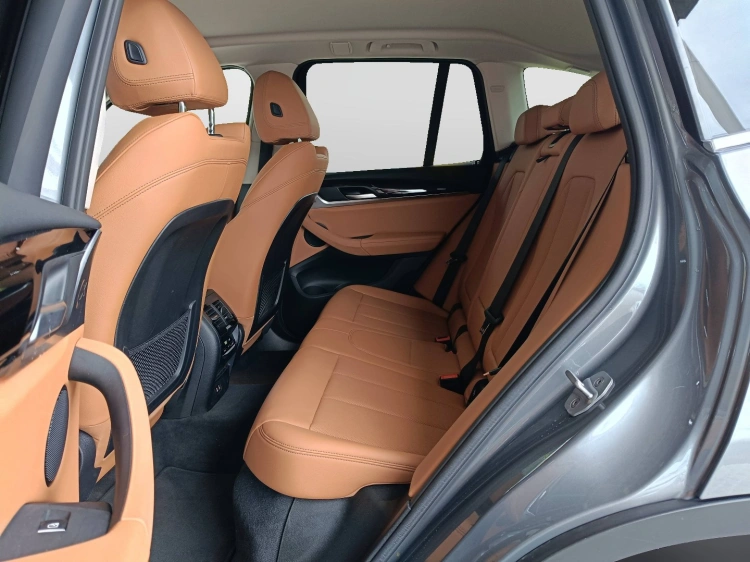 9 - BMW X3 X3 xdrive20d mhev 48V auto