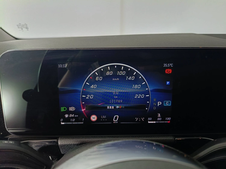12 - Mercedes-Benz Classe B 180 d Progressive Advanced auto