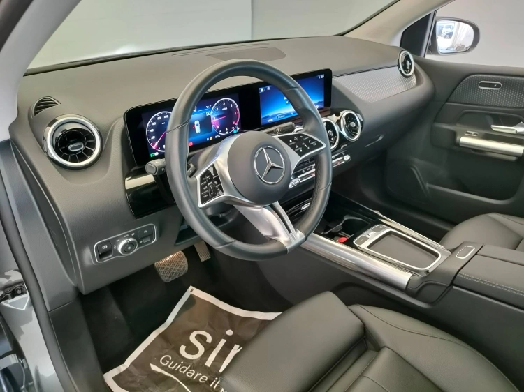 14 - Mercedes-Benz Classe B 180 d Progressive Advanced auto