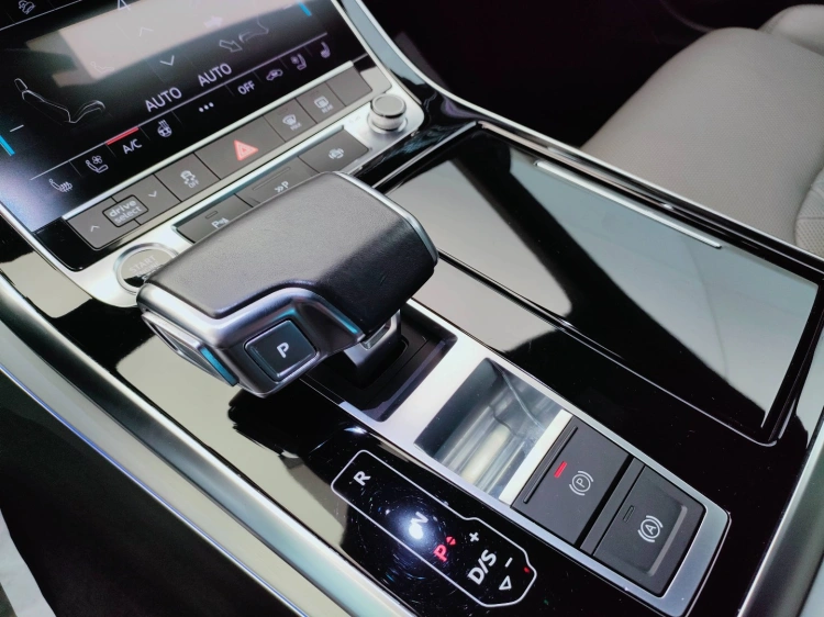 16 - Audi Q8 Q8 50 3.0 tdi mhev Sport quattro tiptronic