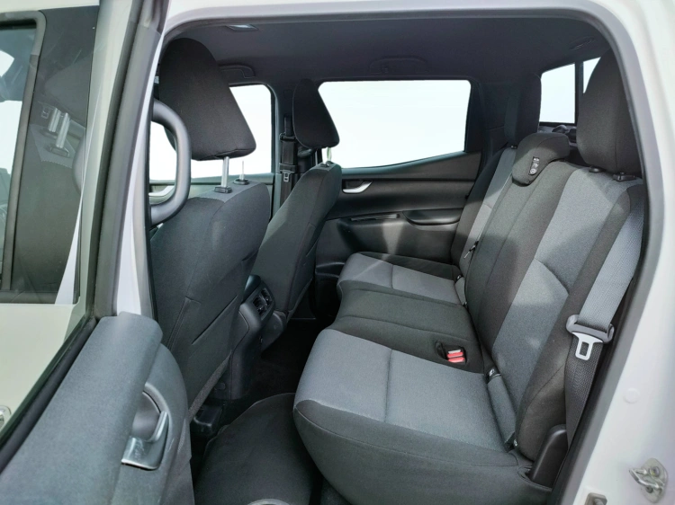 8 - Mercedes-Benz Classe X 250 d Progressive auto