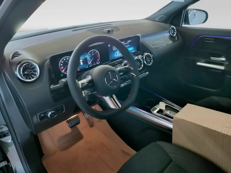 9 - Mercedes-Benz GLA 200 d automatic