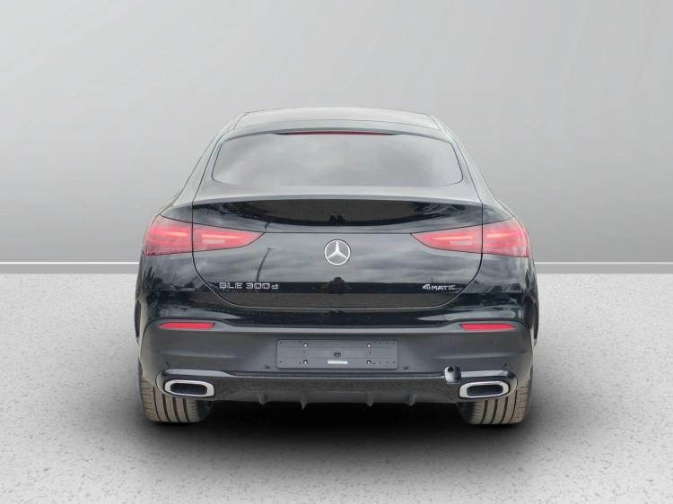 4 - Mercedes-Benz GLE GLE 300 d 4MATIC Coupe