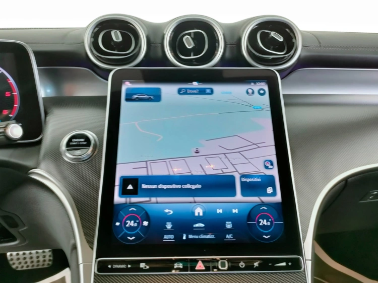 12 - Mercedes-Benz GLC 220 d AMG Line Advanced 4matic auto