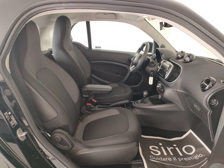 10 - smart fortwo Fortwo eq Passion 4,6kW