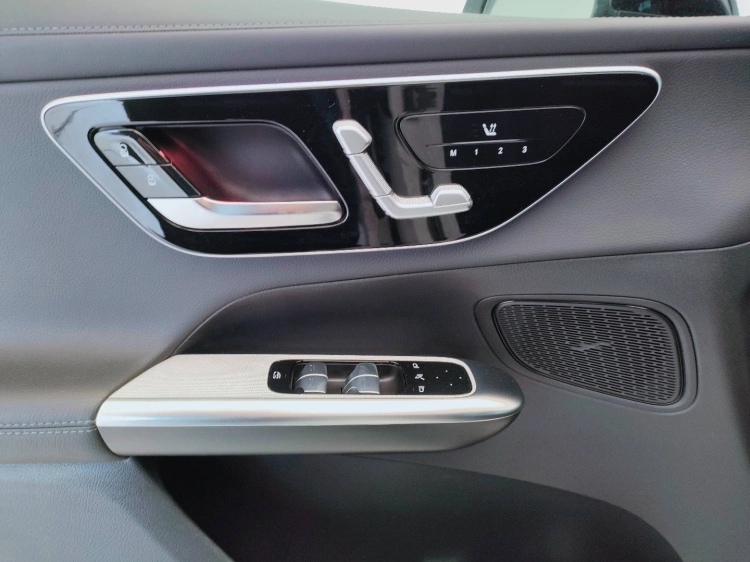 19 - Mercedes-Benz GLC Coupe 300 de phev AMG Line Advanced Plus 4matic auto