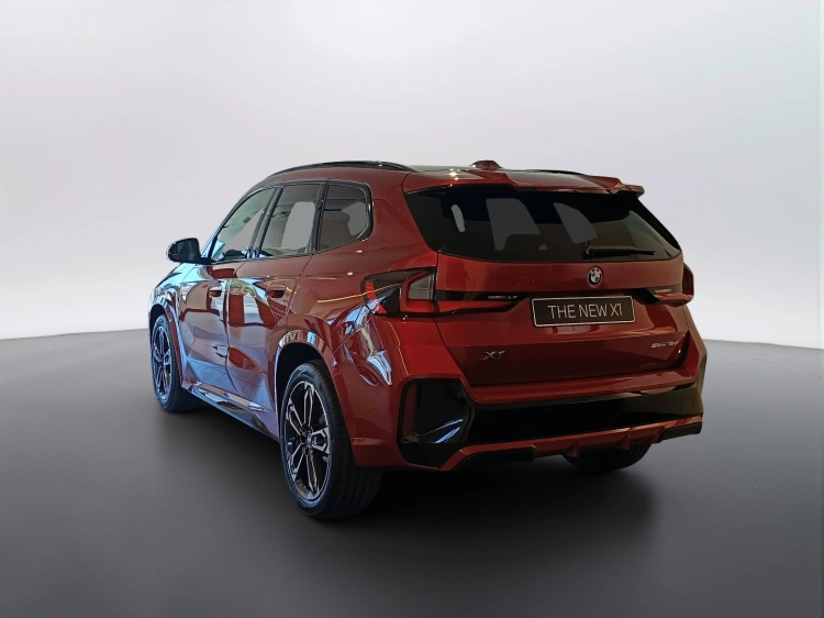 4 - BMW X1 BMW X1 sDrive18d