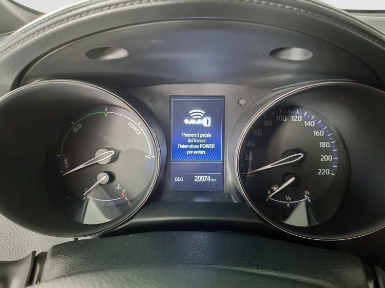 12 - Toyota C-HR C-HR 2.0h Trend e-cvt