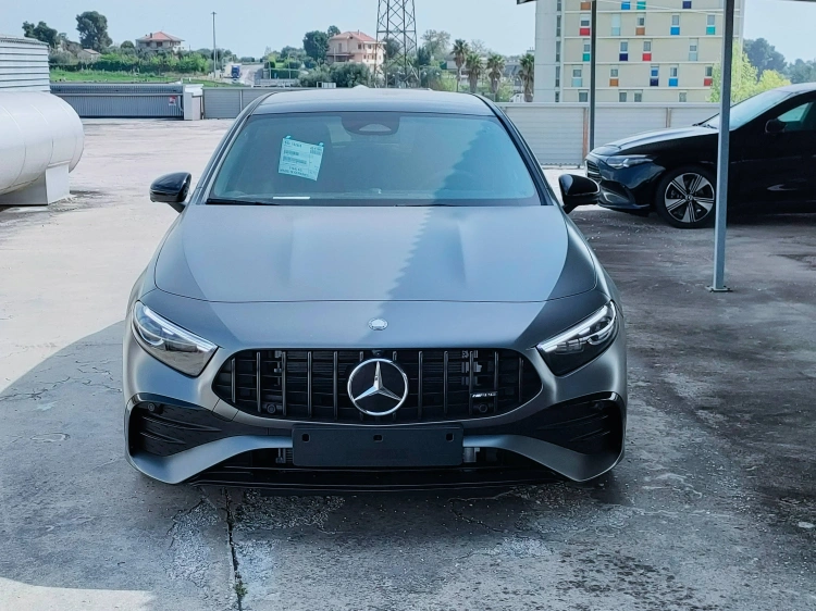 2 - Mercedes AMG Classe A Mercedes-AMG A 35 4MATIC
