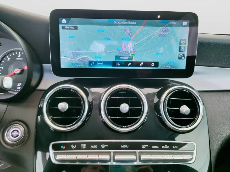 17 - Mercedes-Benz GLC 220 d Sport 4matic auto