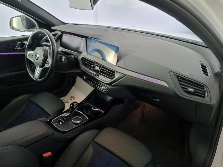 11 - BMW Serie 1 118i Msport 136cv auto