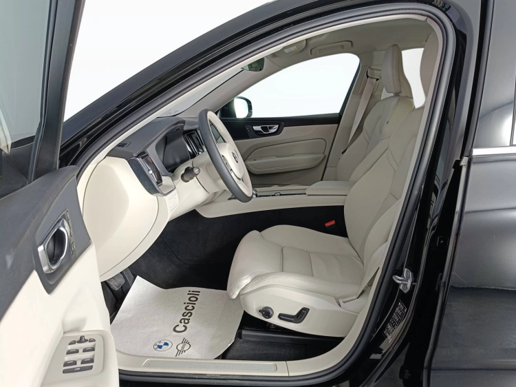 9 - Volvo XC60 XC60 2.0 B4 Inscription awd auto