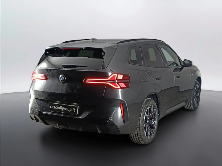 4 - BMW X3 BMW X3 40d xDrive