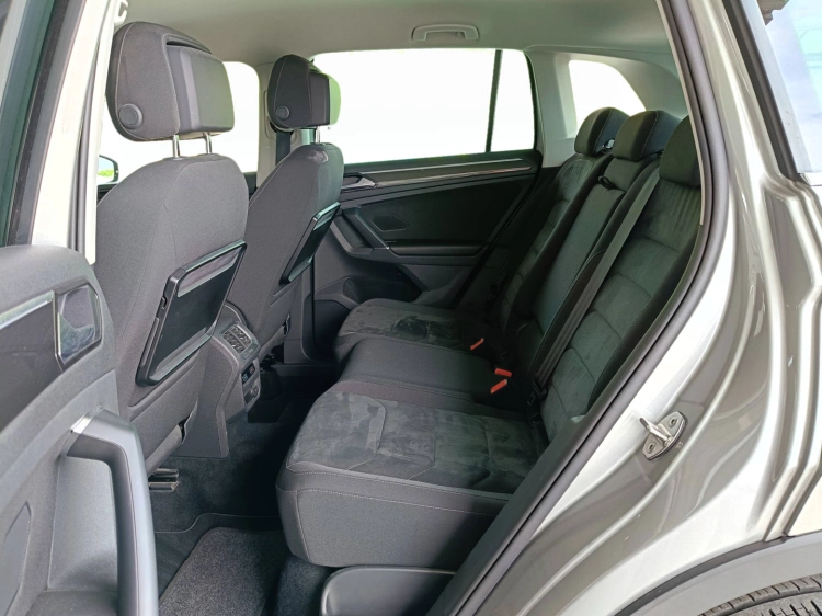 9 - Volkswagen Tiguan Tiguan 2.0 tdi Executive 4motion 150cv