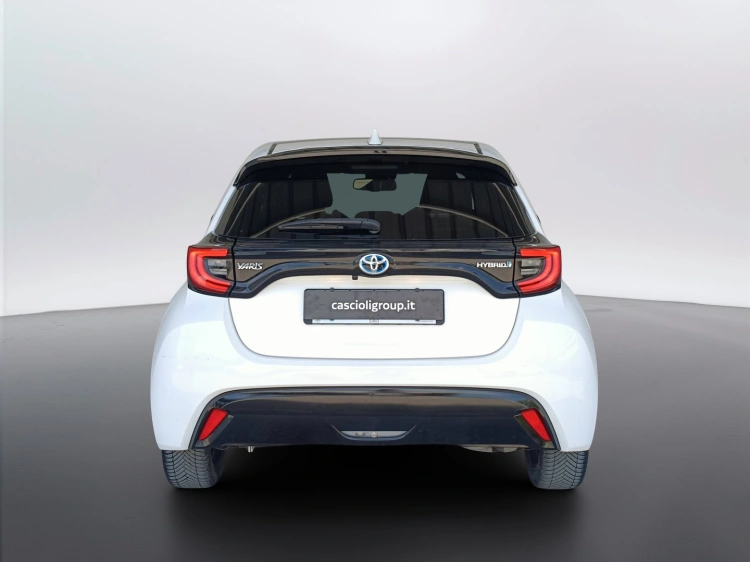 5 - Toyota Yaris Yaris 1.5h Lounge
