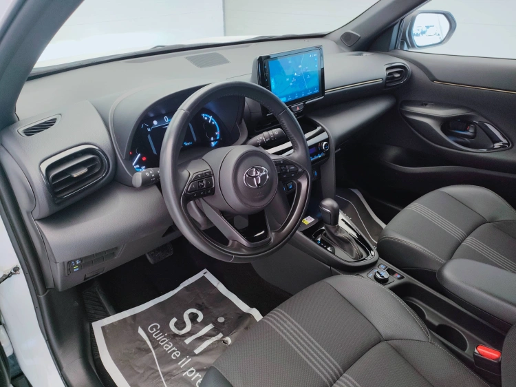 18 - Toyota Yaris Cross Yaris Cross 1.5h Adventure awd-i 116cv e-cvt