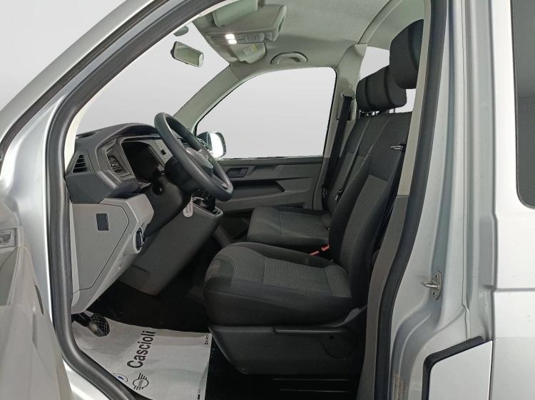 8 - Volkswagen T6.1 Transporter 30 T6.1 Transporter 30 2.0 tdi 110cv kombi Business p.c.