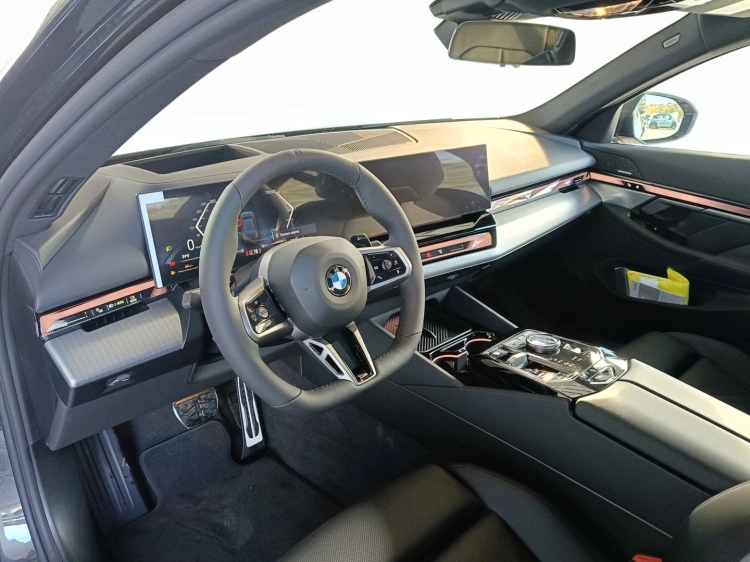 7 - BMW Serie 5 BMW 540d xDrive Berlina