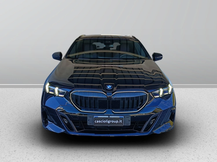 2 - BMW Serie 5 520d Touring 48V xdrive MSport Pro auto