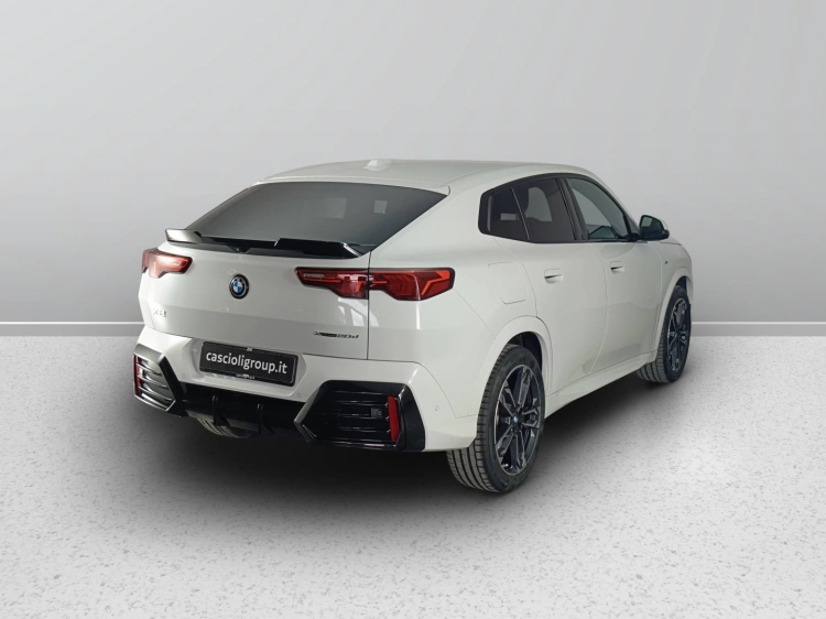 4 - BMW X2 X2 xdrive 20d 48V MSport Pro auto