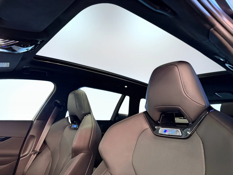 27 - BMW M M5 M5 Touring