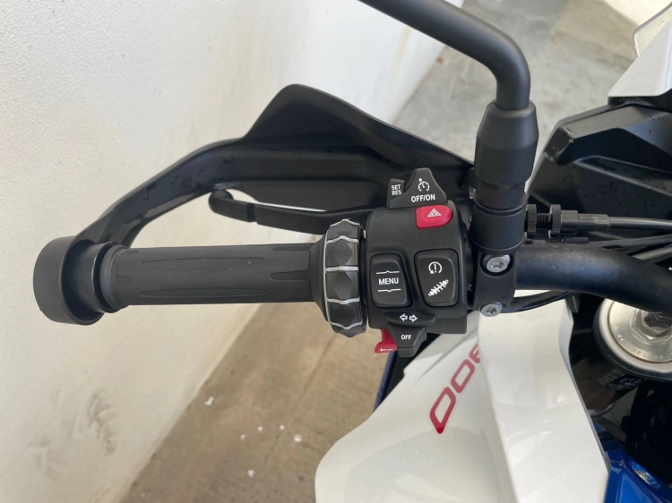 5 - BMW Motorrad XR F 900 XR