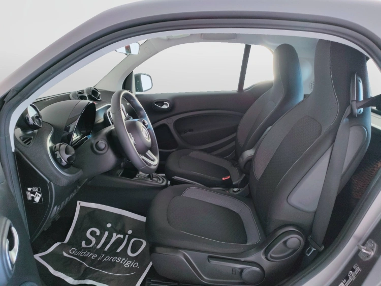 12 - smart fortwo Fortwo eq Passion 22kW