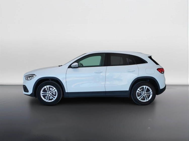 8 - Mercedes-Benz GLA 220 d Sport 4matic auto