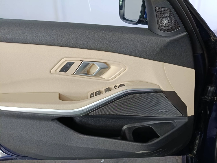 15 - BMW Serie 3 318d mhev 48V MSport auto